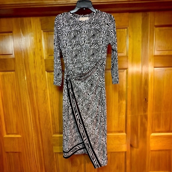 MICHAEL Michael Kors Zebra Asymmetrical Border Midi Dress (Black/White) SM & SP - Picture 3 of 7
